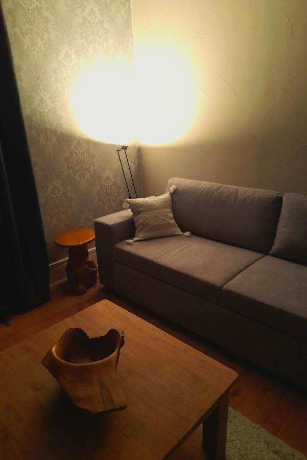 Les Roches Chambre D'Hotes Servant Exterior photo